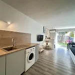 Renove Avec Parking A - Fr-1-226-557 Lägenhet *