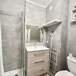 Apartment Renove Avec Parking A - Fr-1-226-557 *