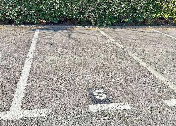 Renove Avec Parking A - Fr-1-226-557